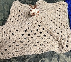 Beige lovey w/ giraffe